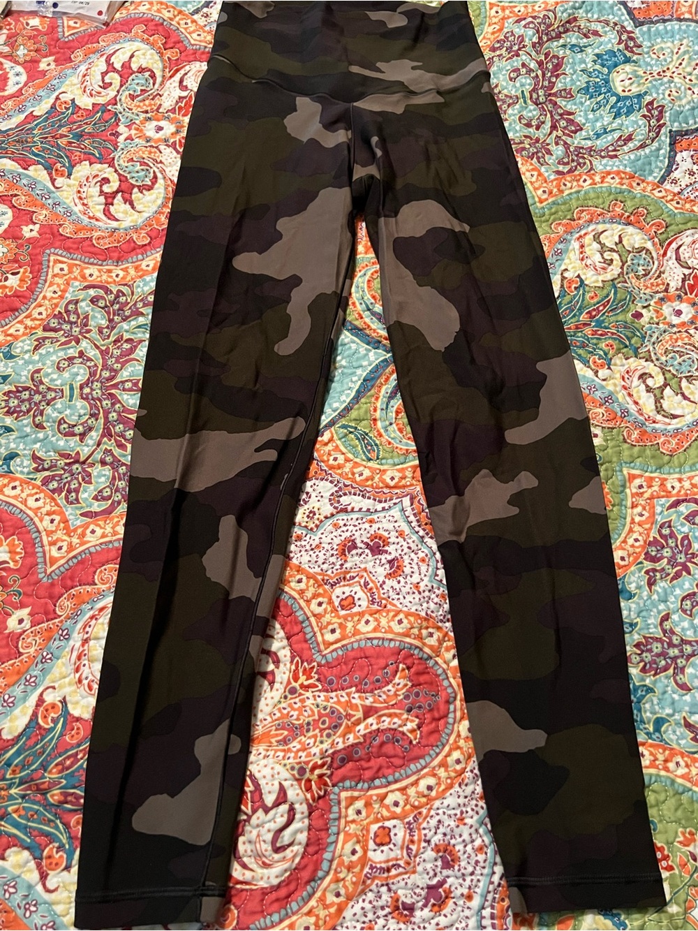 Aerie Offline Camouflage Performance Leggings - Olive/Black